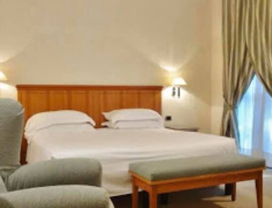 Albergo Excelsior Magenta