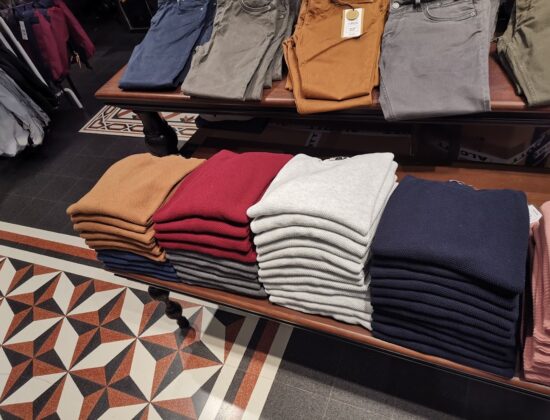 Alcott c/o Centro Commerciale di Cavallino