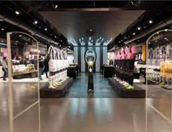 Area 12 Shopping Center