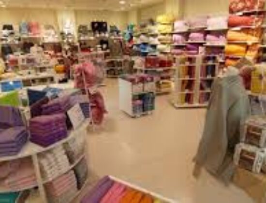 Area 12 Shopping Center